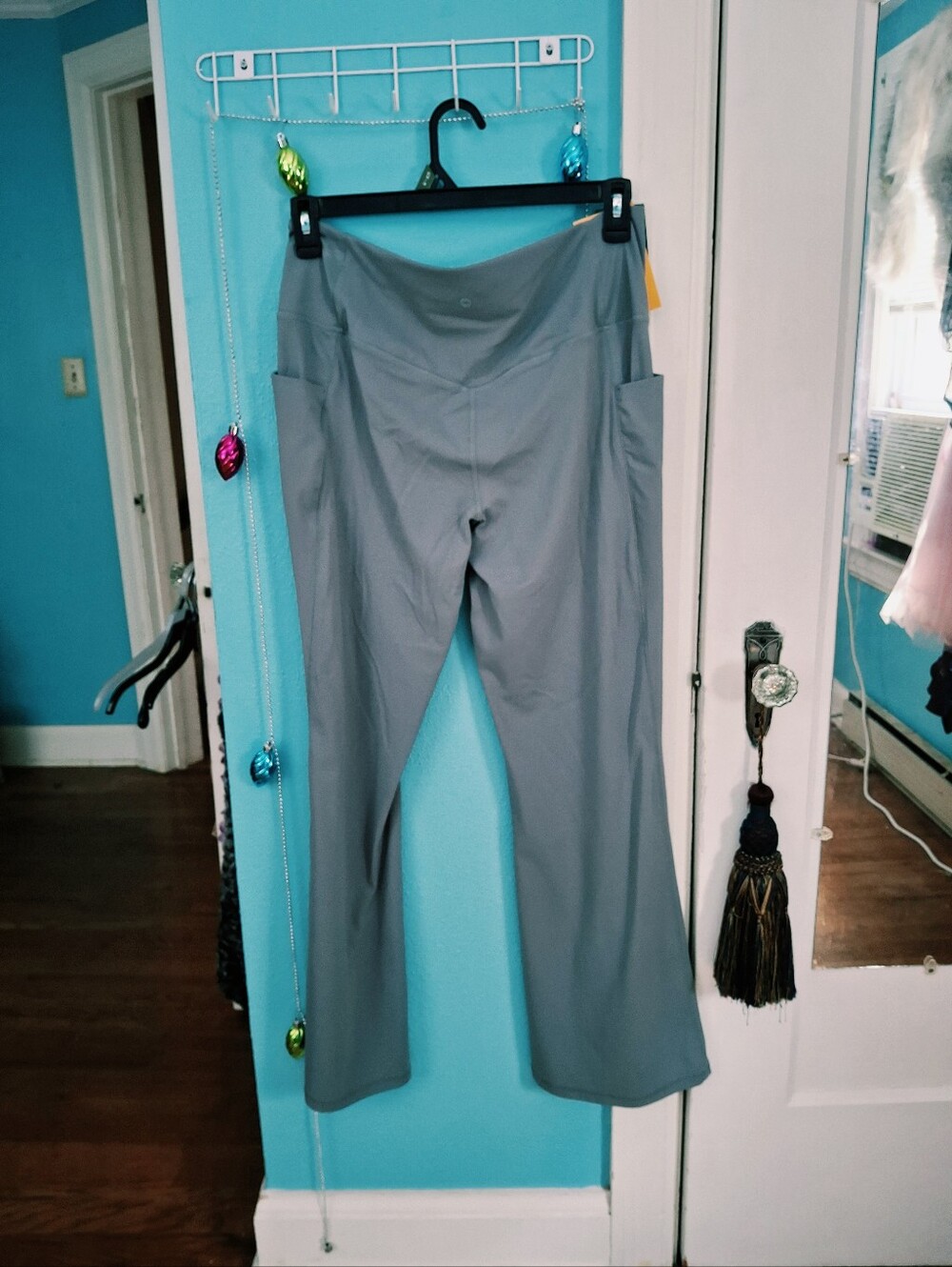 Avia Women's XL (16-18) Soft Sculpt Flare Exercise Leisure Pants Black Lapis NWT